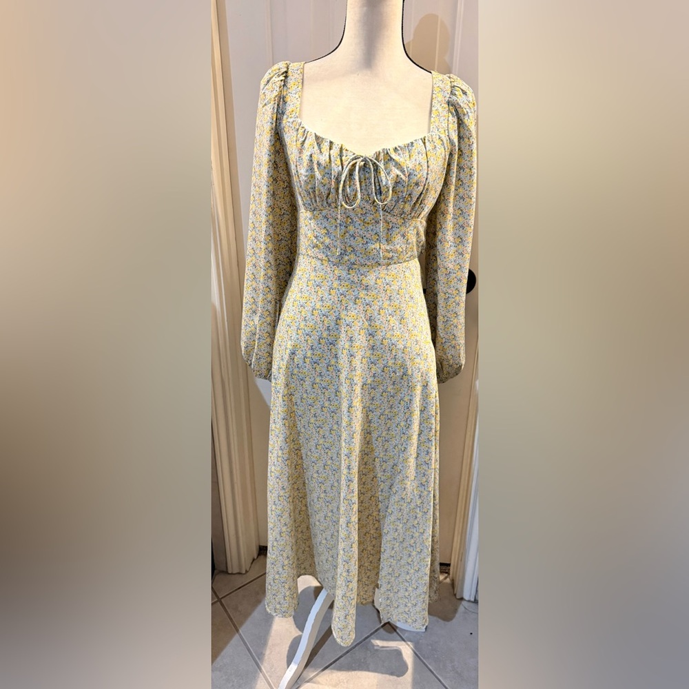 Astr Long Sleeve Dress in Yellow and Blue Floral